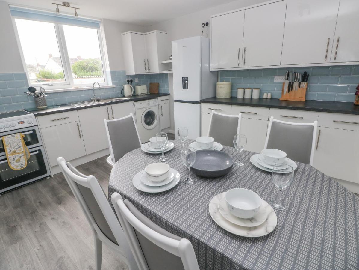 21 Sandfield Road Villa Burry Port Exterior foto